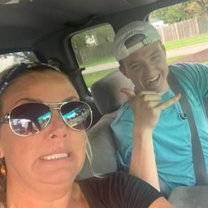 Meet your Posher, Beth